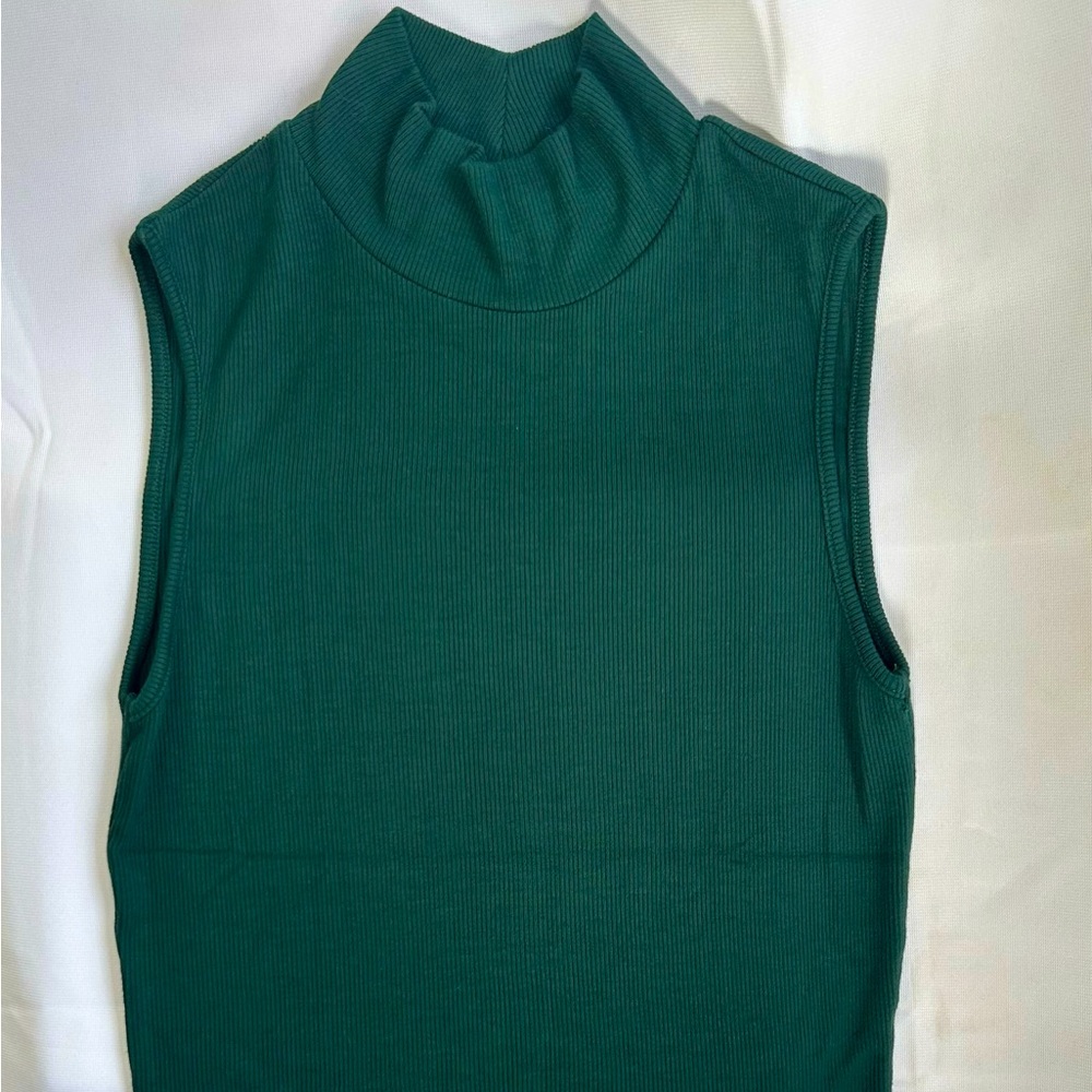 Ultra soft hunter green sleeveless mock turtleneck